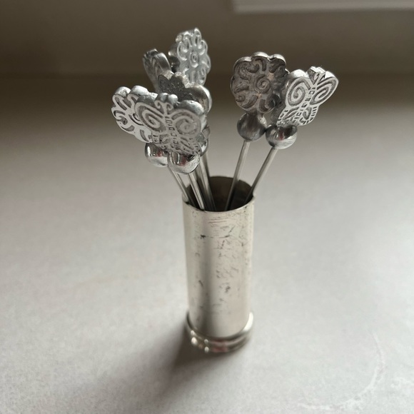 Pier one olive or fruit skewers set (8) silver color 4” - Picture 6 of 7